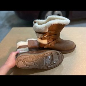 Women S-10 Kaki Leather Ugg Boots